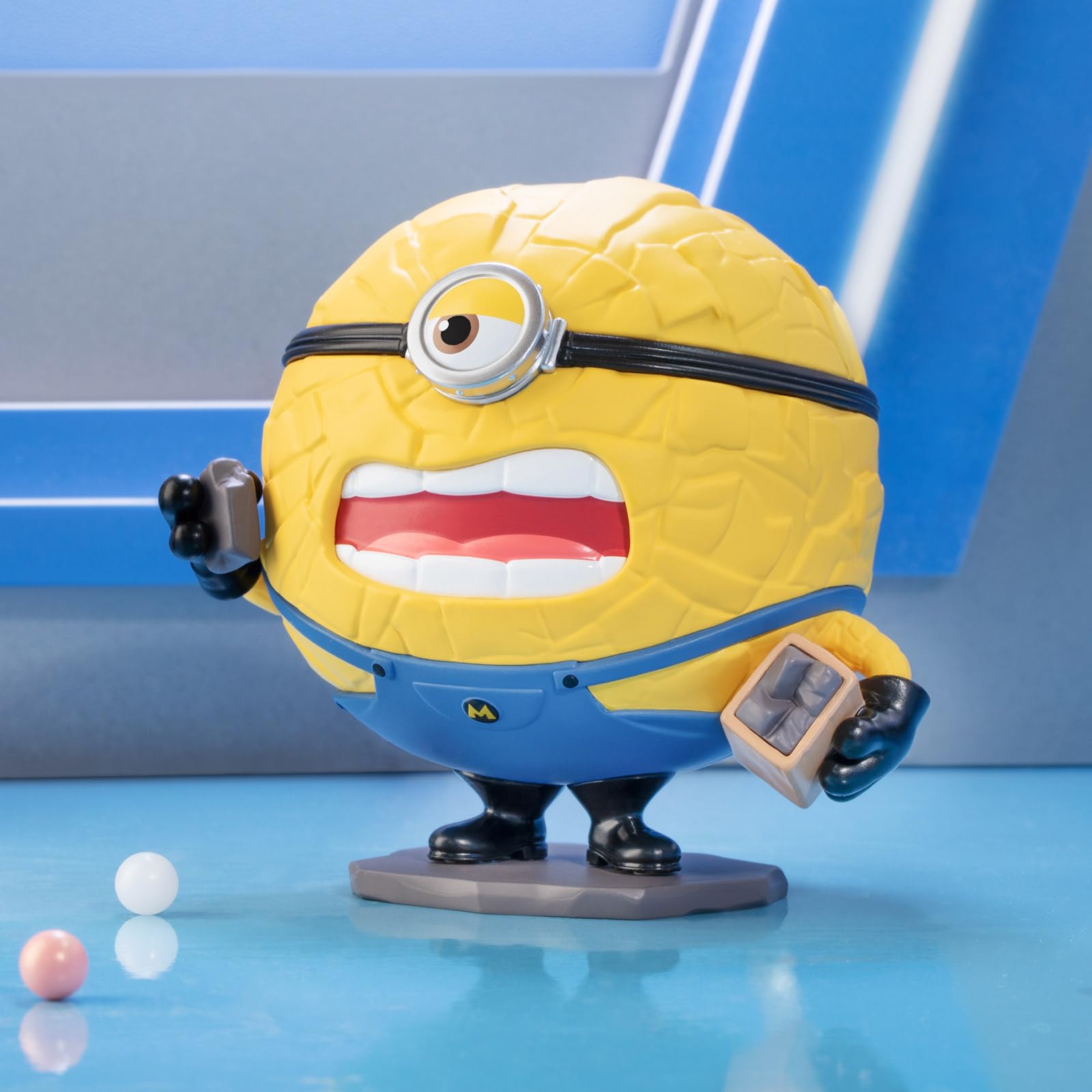 POP MART Universal Despicable Me 4 Series Figures, Universal Blind Box Figures, Random Design Action Figures Collectible Toys Home Decorations, Holiday Birthday Gifts for Boys and Girls, Single Box