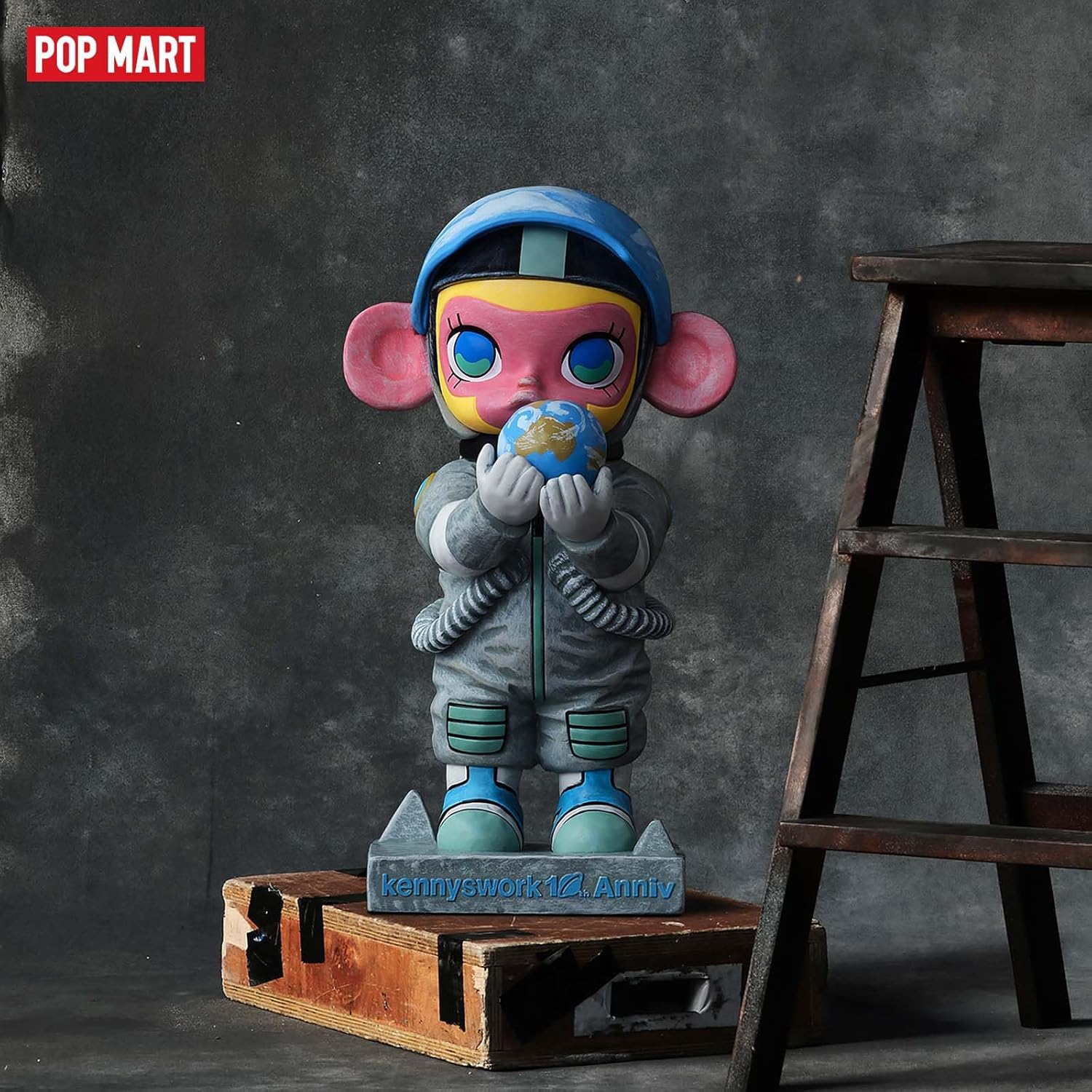 POP MART Molly Anniversary Statues Classical Retro Blind Box Figures, Random Design Toys for Modern Home Decor, Collectible Toy Set for Desk Accessories, 1PC